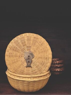 Woven Lidded Basket with Brass Bird Clasp Vintage Folk Art Storage